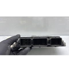 Calculateur moteur PEUGEOT 308 1