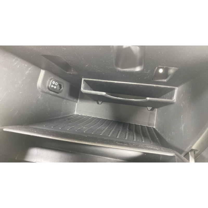 Boite a gants HYUNDAI I 20 1 Photo n°2