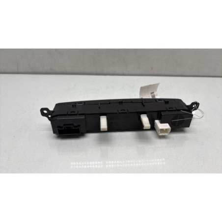 Bouton de warning HYUNDAI I 20 1