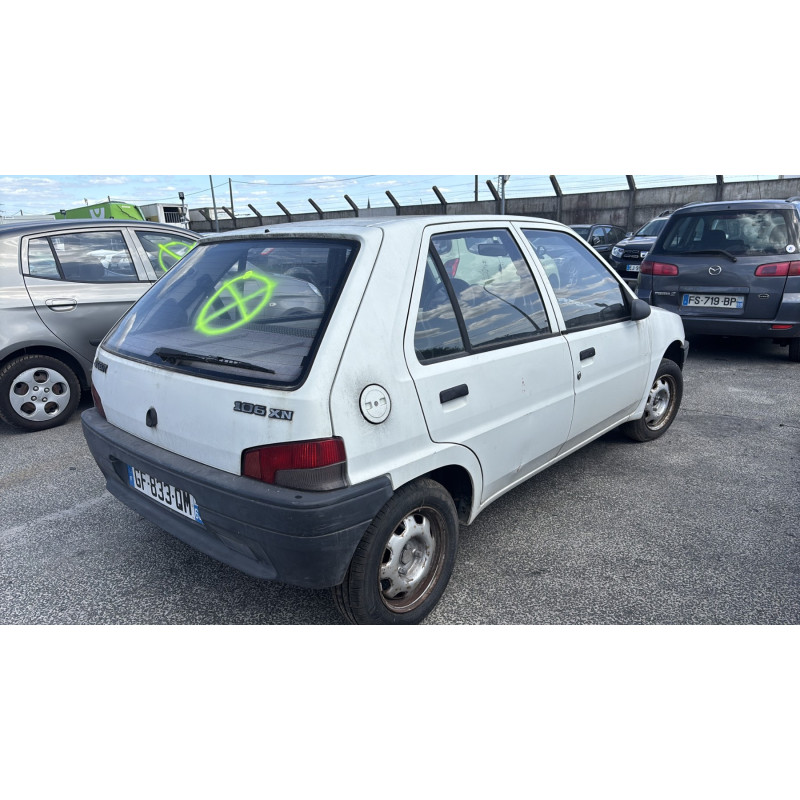 Feu arriere principal droit (feux) PEUGEOT 106 Photo n°8