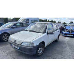 Optique avant secondaire gauche (feux)(clignotant) PEUGEOT 106