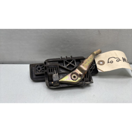 Poignee porte arriere gauche PEUGEOT 106
