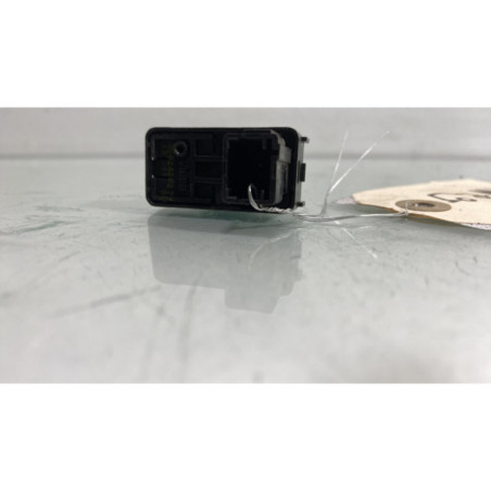 Interrupteur de leve vitre avant droit CITROEN BERLINGO 2