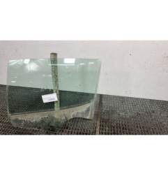 Vitre arriere gauche RENAULT CLIO 4