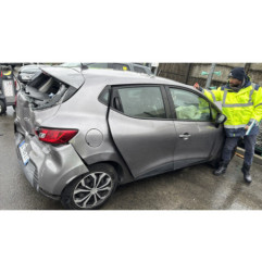 Vitre arriere gauche RENAULT CLIO 4