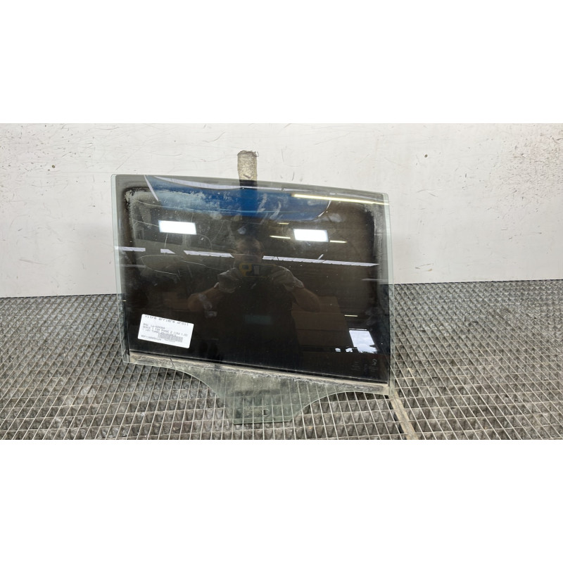 Vitre arriere droit BMW SERIE 1 F20 Photo n°1