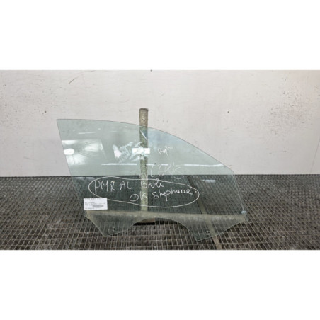 Vitre avant droit BMW SERIE 1 F20 Photo n°1
