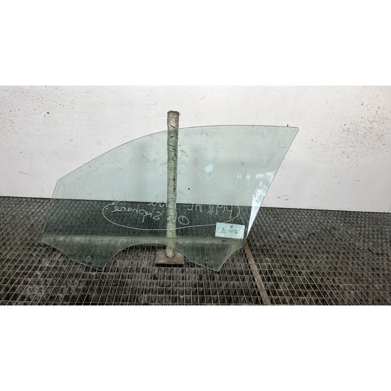Vitre avant droit BMW SERIE 1 F20 Photo n°4