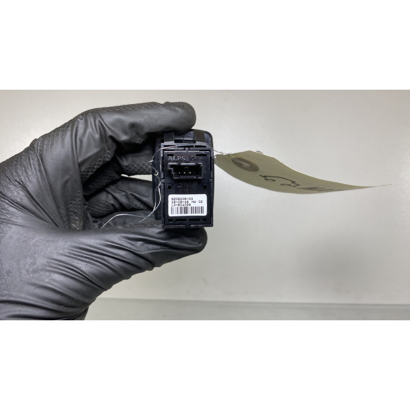 Interrupteur de leve vitre arriere droit BMW SERIE 1 F20 Photo n°4
