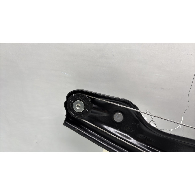 Leve vitre electrique arriere droit BMW SERIE 1 F20 Photo n°4