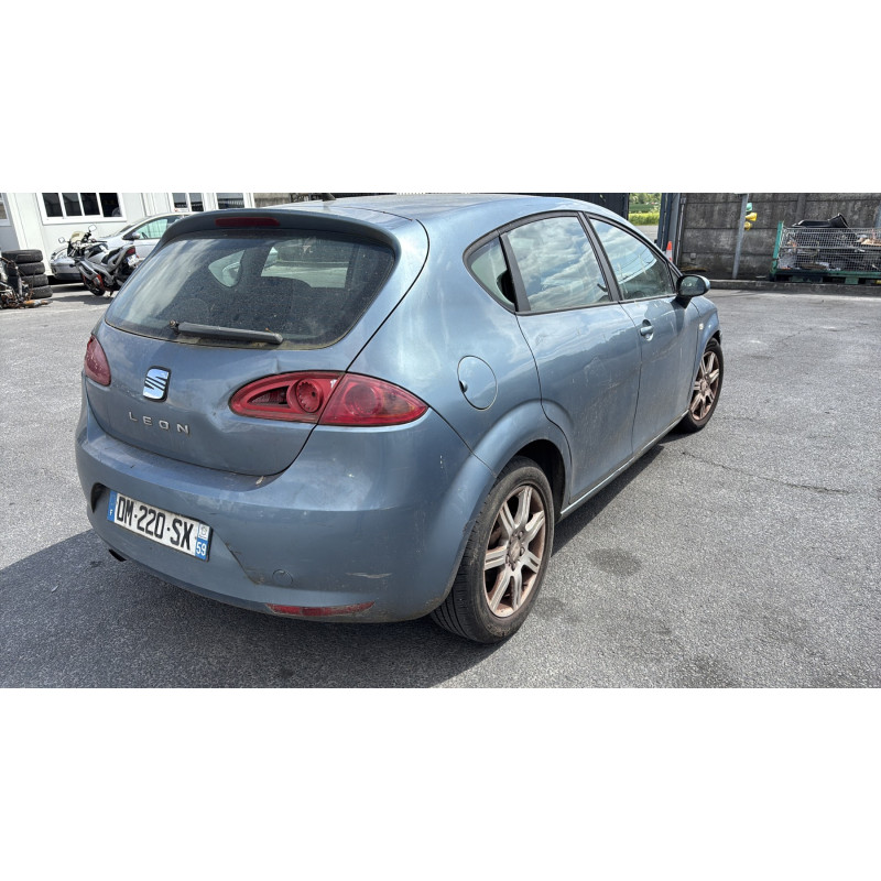 Anti brouillard gauche (feux) SEAT LEON 2 Photo n°7