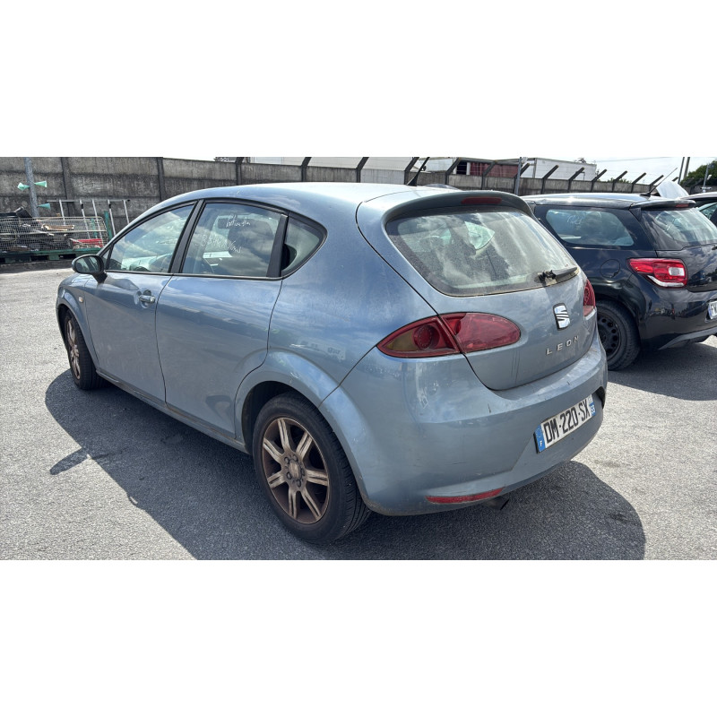 Anti brouillard gauche (feux) SEAT LEON 2 Photo n°8
