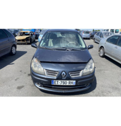 Pare boue avant droit RENAULT SCENIC 2