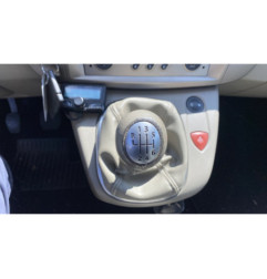 Pare boue avant droit RENAULT SCENIC 2
