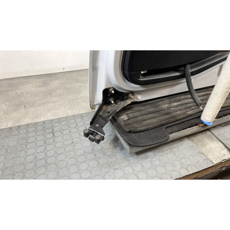 Porte laterale droit PEUGEOT PARTNER 2 Photo n°8