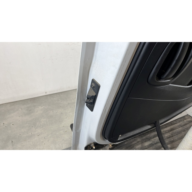 Porte laterale droit PEUGEOT PARTNER 2 Photo n°9