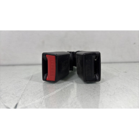Attache ceinture arriere gauche PEUGEOT PARTNER 2