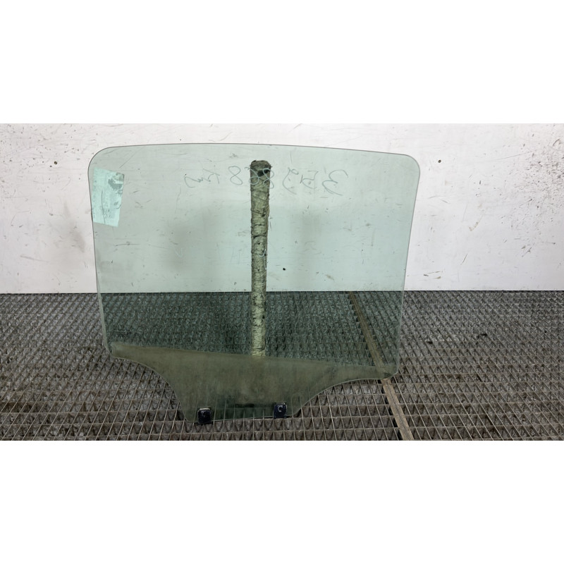 Vitre arriere gauche CITROEN C3 2 Photo n°4