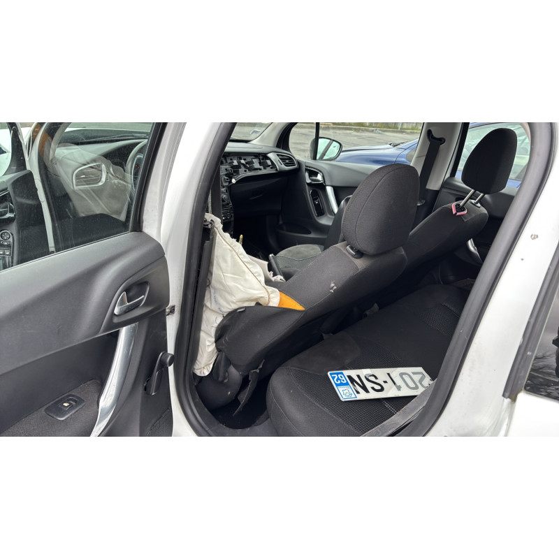 Vitre arriere gauche CITROEN C3 2 Photo n°14