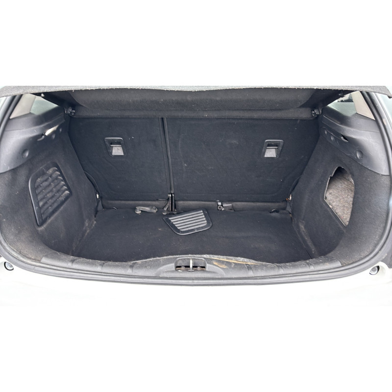 Vitre arriere gauche CITROEN C3 2 Photo n°19