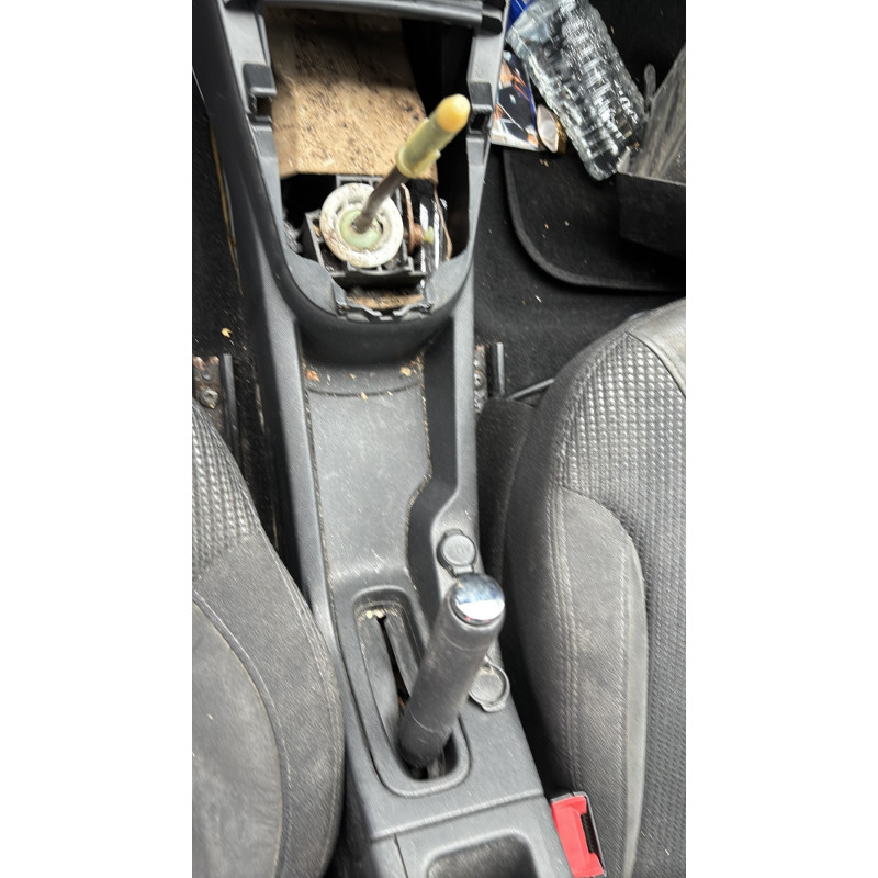 Vitre arriere gauche CITROEN C3 2 Photo n°20