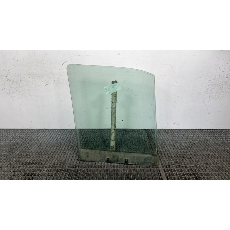 Vitre avant gauche FORD TRANSIT CONNECT 1 Photo n°4
