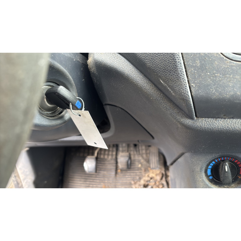 Vitre avant gauche FORD TRANSIT CONNECT 1 Photo n°17