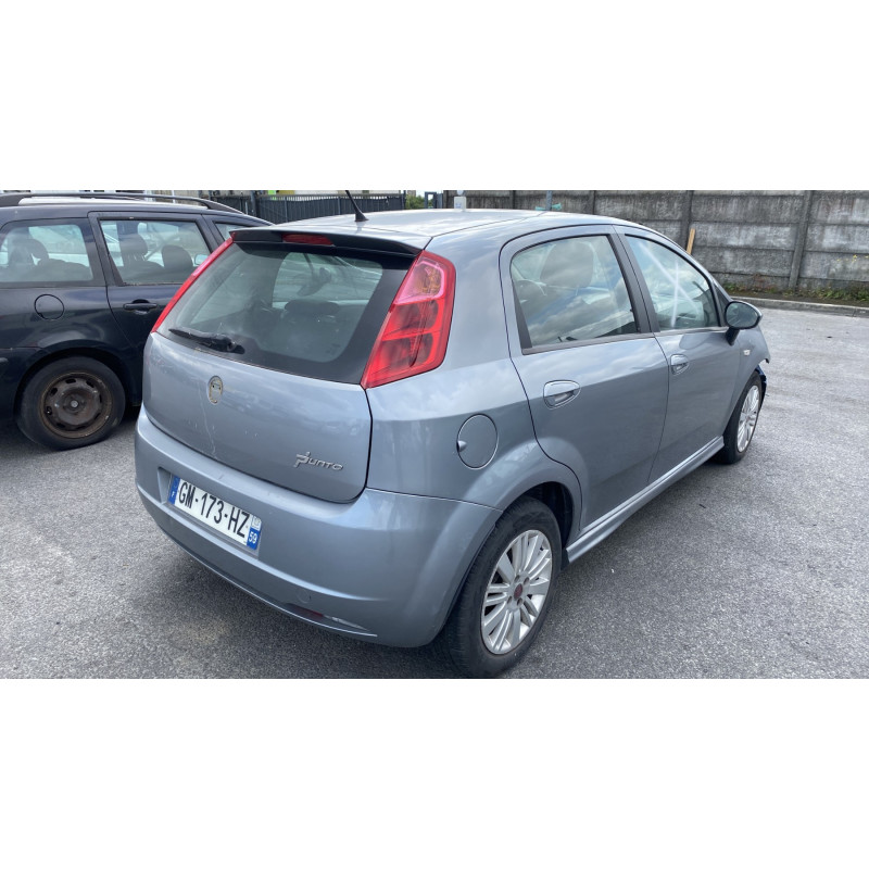 Vitre arriere gauche FIAT PUNTO EVO 3 Photo n°7