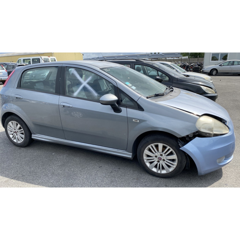 Vitre arriere gauche FIAT PUNTO EVO 3 Photo n°11