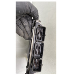 Calculateur moteur RENAULT GRAND SCENIC 2