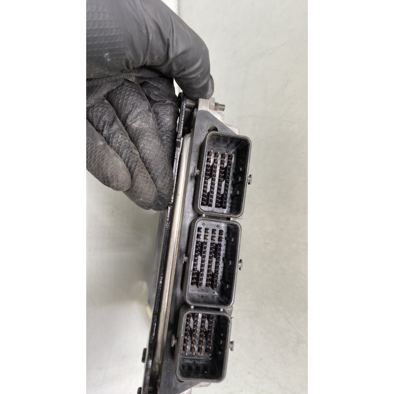 Calculateur moteur RENAULT GRAND SCENIC 2 Photo n°4