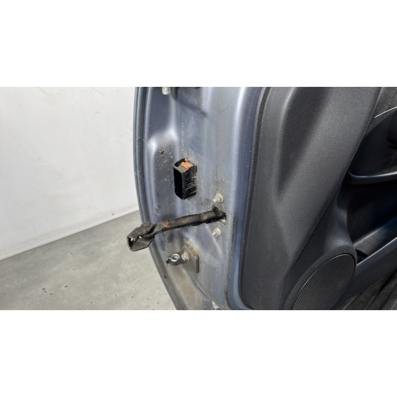 Porte avant droit OPEL CORSA D Photo n°6