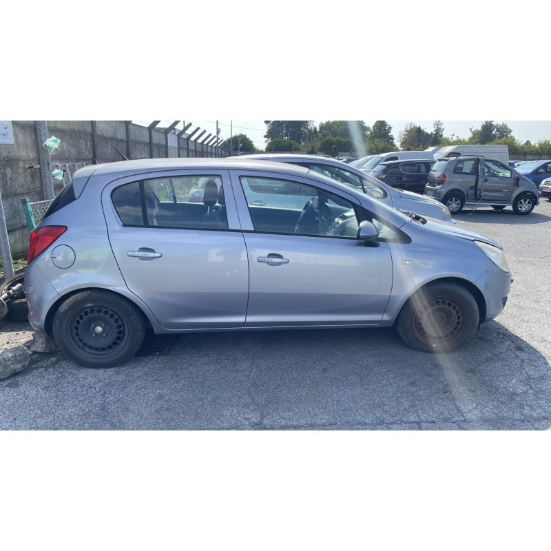 Leve vitre electrique avant gauche OPEL CORSA D Photo n°12
