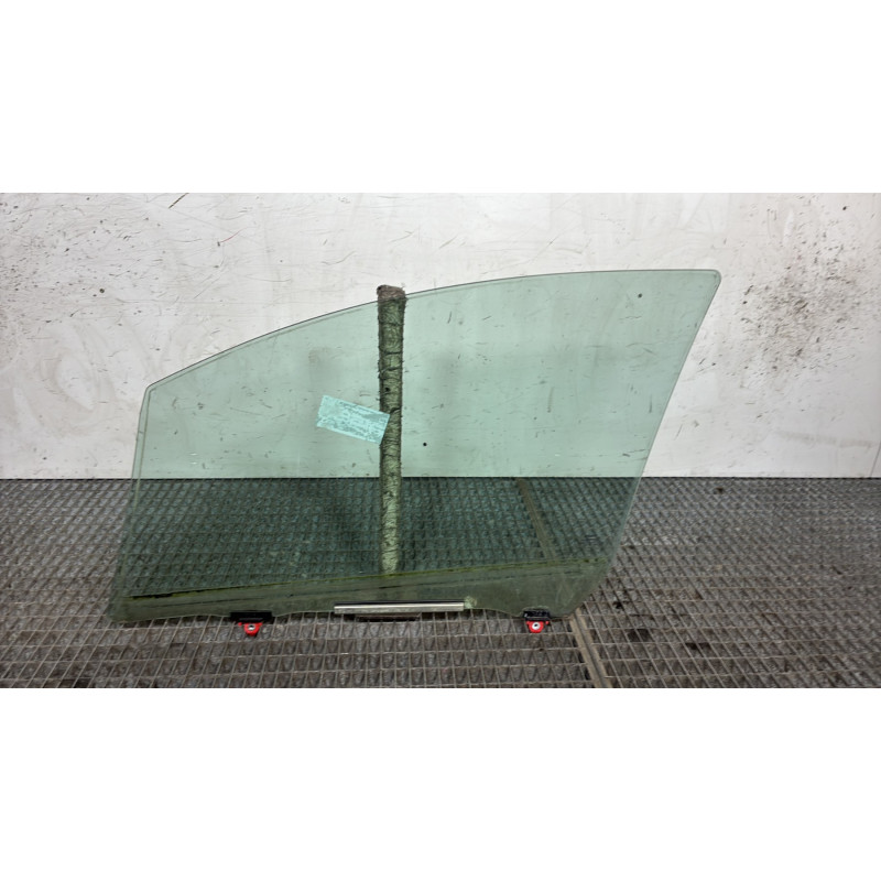Vitre avant droit TOYOTA YARIS 3 Photo n°4