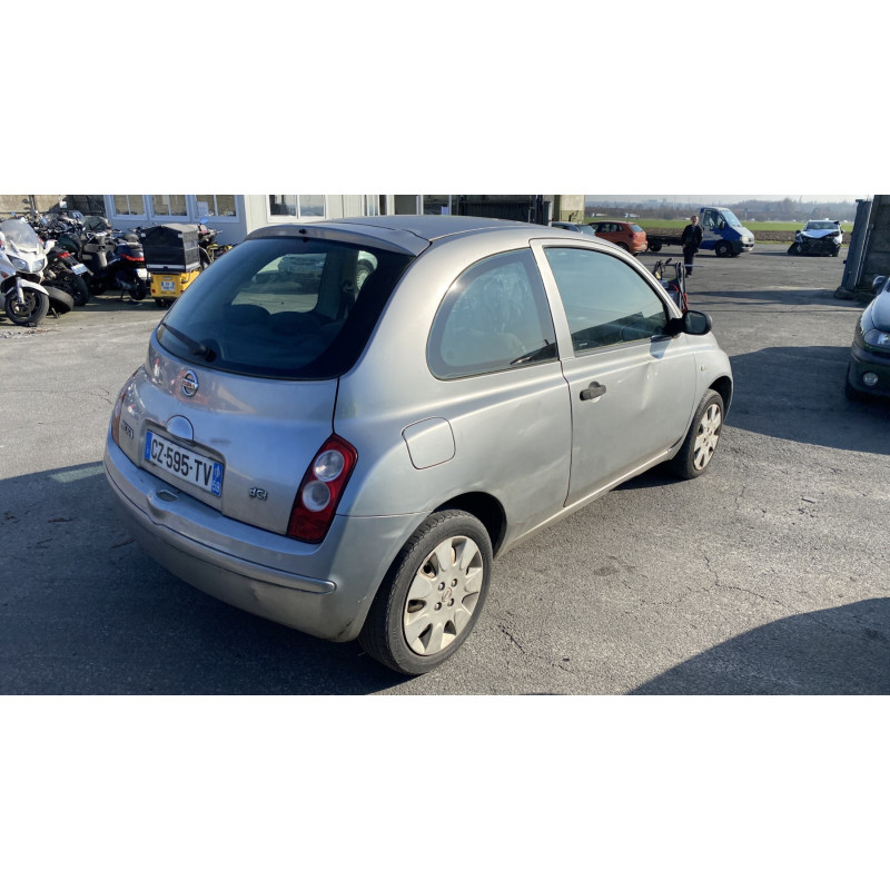 Feu arriere stop central NISSAN MICRA 3 Photo n°13