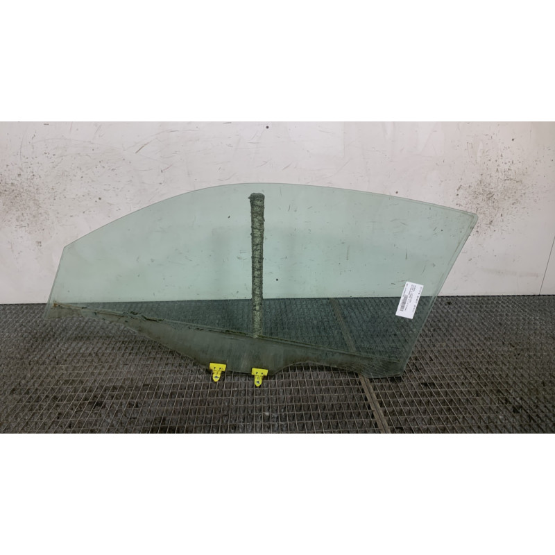 Vitre avant droit NISSAN MICRA 3 Photo n°4