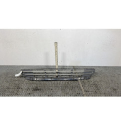 Calandre MERCEDES CLASSE C 203 Photo n°1