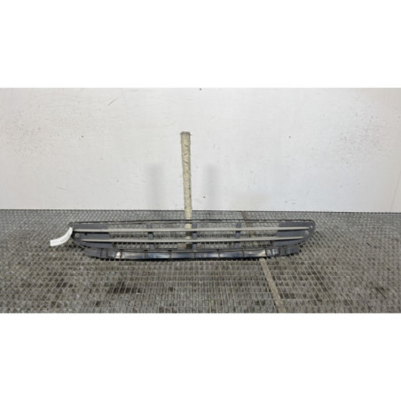 Calandre MERCEDES CLASSE C 203 Photo n°1