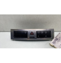 Bouton de warning MERCEDES CLASSE C 203 Photo n°1