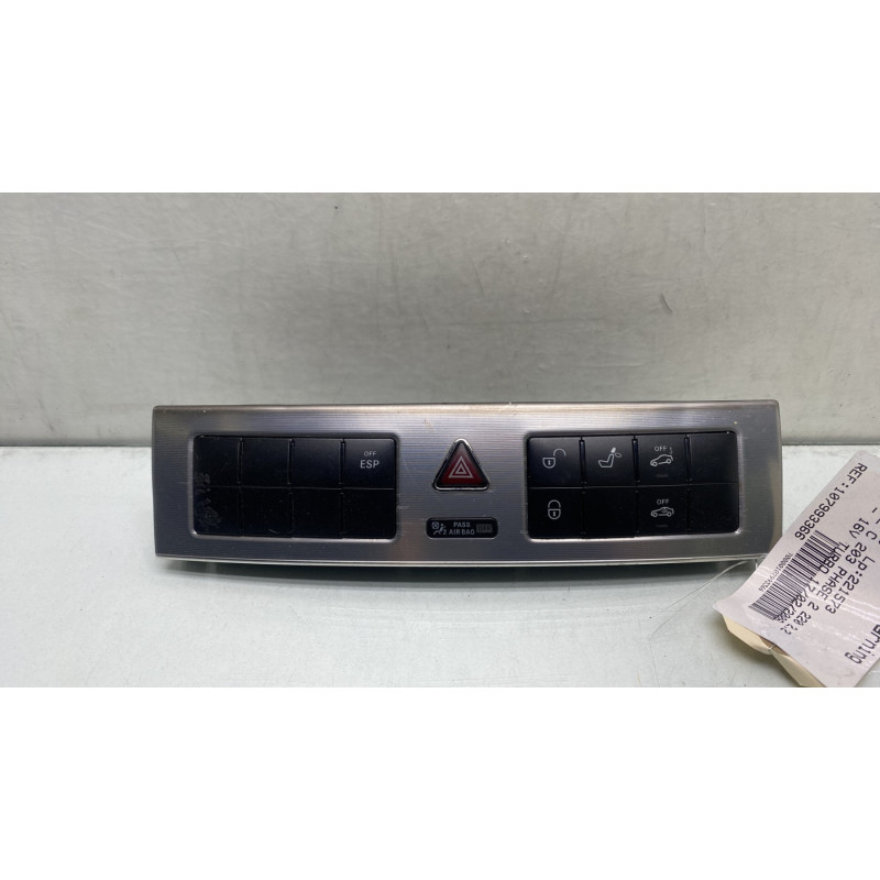 Bouton de warning MERCEDES CLASSE C 203 Photo n°1