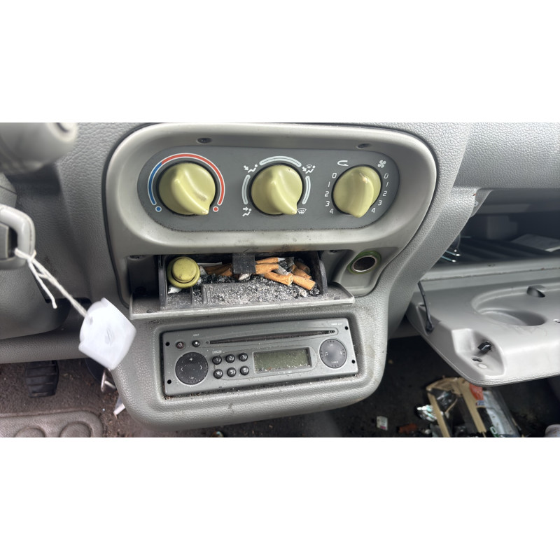 Optique avant principal gauche (feux)(phare) RENAULT TWINGO 1 Photo n°18