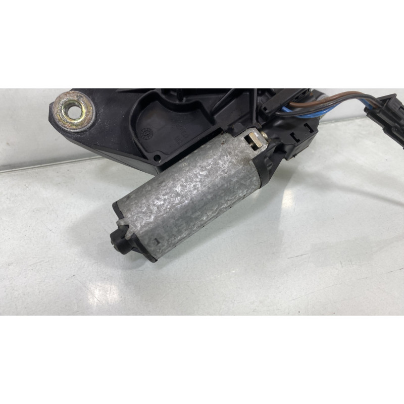 Moteur essuie glace arriere OPEL ASTRA G Photo n°2