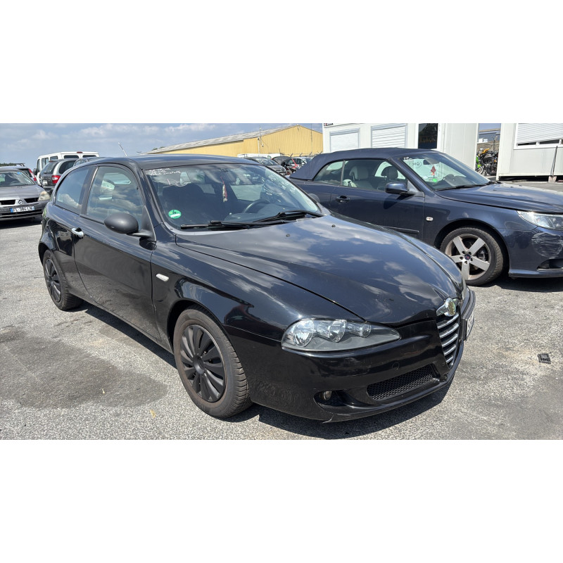 Capot ALFA ROMEO 147 Photo n°13