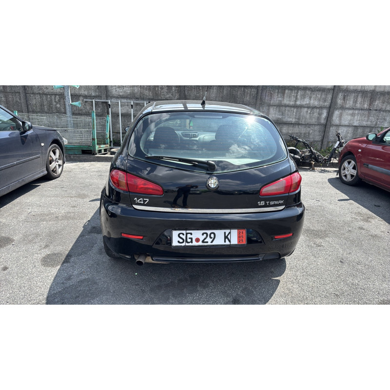 Porte avant droit ALFA ROMEO 147 Photo n°15