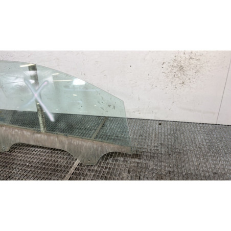 Vitre avant droit FORD FIESTA 6