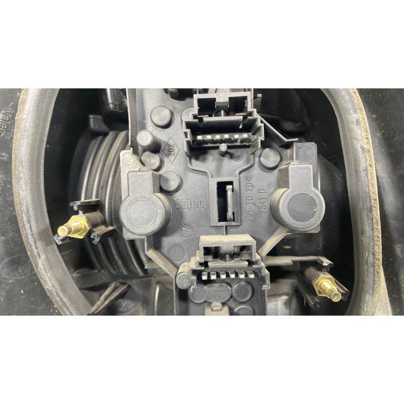 Feu arriere principal droit (feux) RENAULT SCENIC 1 Photo n°4