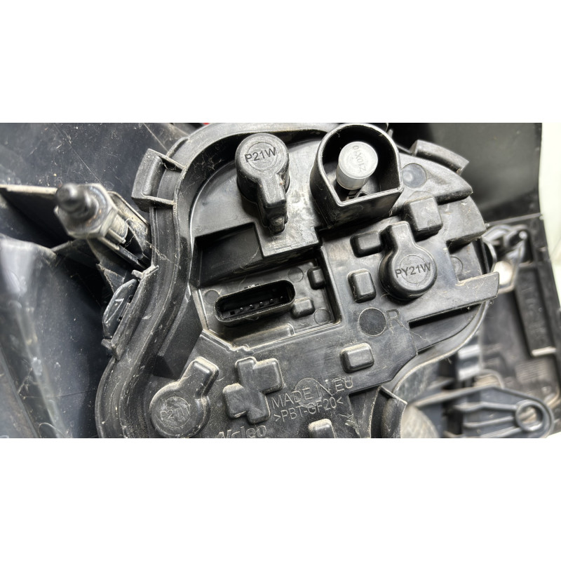 Feu arriere principal droit (feux) BMW SERIE 1 F20 Photo n°3