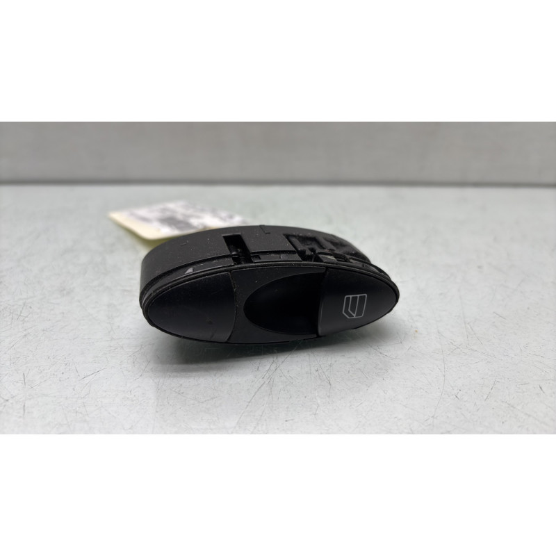Interrupteur de leve vitre avant droit MERCEDES CLASSE E 211 Photo n°1