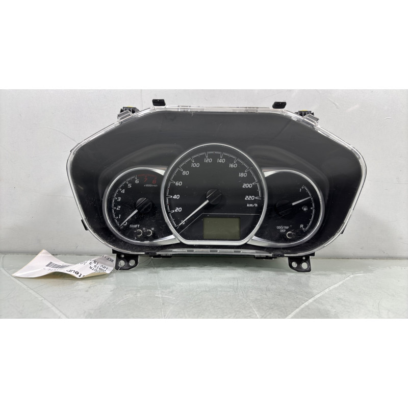 Compteur TOYOTA YARIS 3 Photo n°1