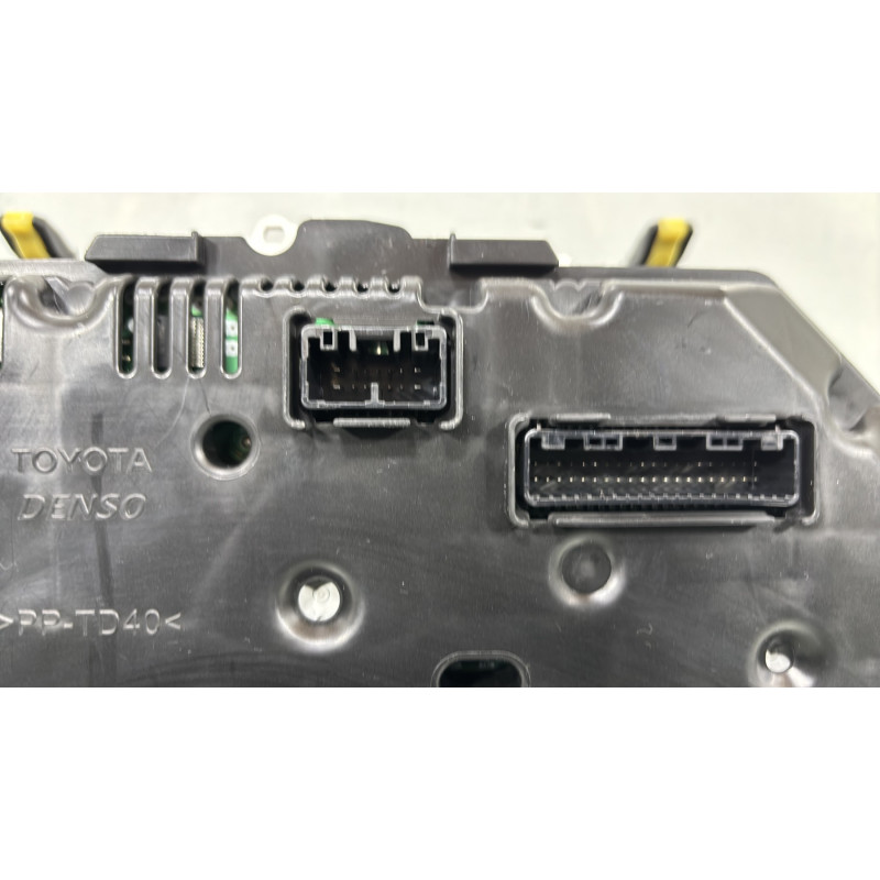 Compteur TOYOTA YARIS 3 Photo n°5